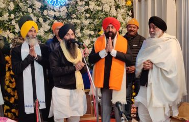 Governor visiting Gurudwara Shri Hemkund Sahib.