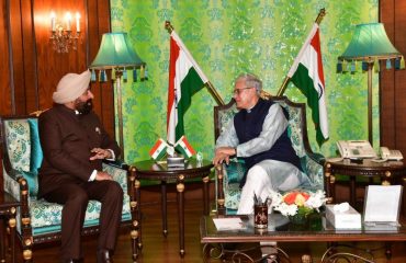 Governor of Telangana Shri Jishnu Dev Verma welcoming Governor Lt Gen Gurmit Singh (Retd) on his arrival at Raj Bhavan, Hyderabad.