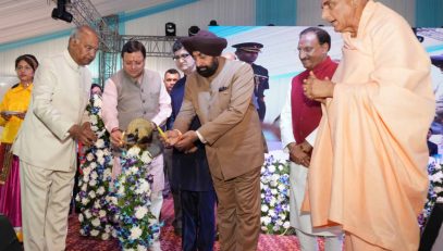 Governor, former President and Chief Minister inaugurating the three-day International Literature, Culture and Art Festival "Sparsh Himalaya Mahotsav-2024" program.