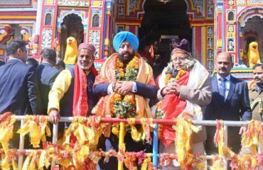 Governor visiting Lord Badri Vishal at Badrinath Dham.