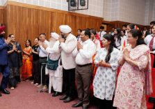 Governor participating in the Foundation Day program of various states and union territories at Raj Bhawan.;?>