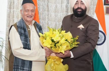 ⁠Former Governor of Maharashtra and former Chief Minister of Uttarakhand Shri Bhagat Singh Koshyari paying a courtesy visit on the Governor for Deepawali.