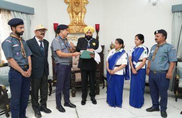 ⁠Delegation of Bharat Scouts and Guides apprising the Governor about their future plans.