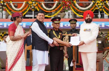 Governor and Chief Minister honoring Chief of Defense Staff of India General Anil Chauhan with the 