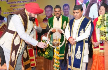 Governor inaugurating the fifth convocation of Shri Dev Suman Uttarakhand University.