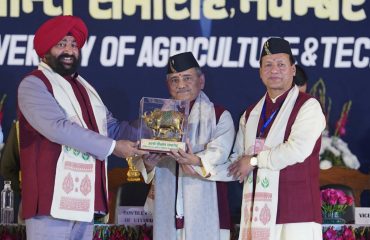 Governor honouring CDS General Anil Chauhan.