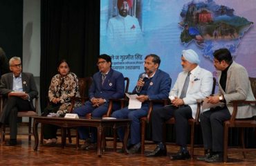 Panelists sharing their views on “Drug-free Uttarakhand” during the seminar.