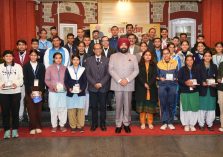 Governor with the students who returned from Bharat Darshan-educational tour.;?>