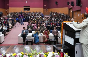 Governor addressing the Women Scientists Conclave programme organised by USERC.