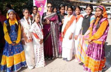 First Lady Smt. Gurmeet Kaur with children on the occasion of the 