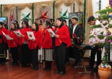 Artists presenting beautiful renditions of carol singing at a function organised at Raj Bhawan on the occasion of Christmas.;?>