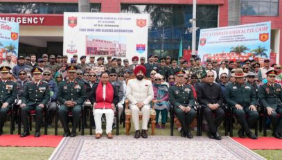 Governor with patients, Indian Army officers and doctors of Army Hospital in the “Mega Eye Surgery Camp” program.