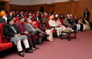 ⁠Governor participating in the Veer Bal Diwas program organized at Raj Bhawan.