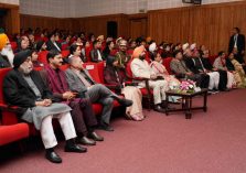 ⁠Governor participating in the Veer Bal Diwas program organized at Raj Bhawan.;?>