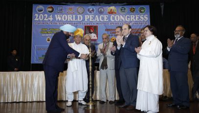 Governor inaugurating the 20th World Peace Maha Sammelan held in New Delhi.