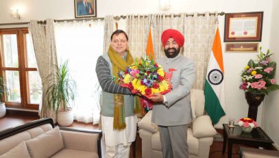 Chief Minister Shri Pushkar Singh Dhami meeting the Governor and wishing him a Happy New Year 2025.