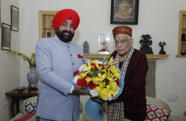 Governor paying courtesy call on former Union Minister, Padma Vibhushan Dr. Murli Manohar Joshi in New Delhi.