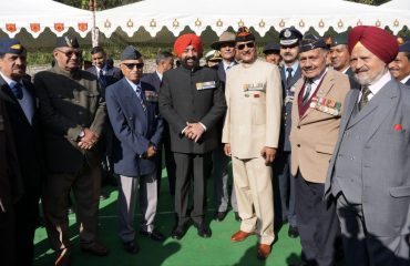 Governor meeting veterans and officers present at Shaurya Sthal, Dehradun on the occasion of Armed Forces Veterans Day.