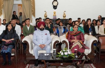राजभवन में मेघालय, मणिपुर और त्रिपुरा का स्थापना दिवस के अवसर पर कार्यक्रम में प्रतिभाग करते हुए राज्यपाल एवं प्रथम महिला श्रीमती गुरमीत कौर।