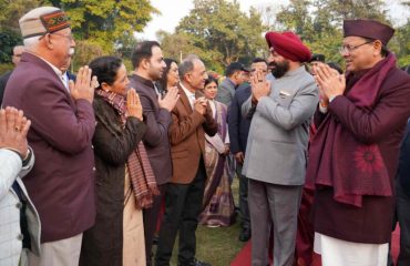 Governor and C M meeting the people present on the occasion of the ‘Hi-Tea’ program organized at the Raj Bhawan.