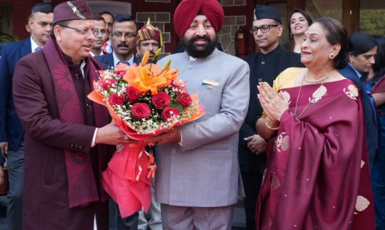 C M Shri Pushkar Singh Dhami meeting the Governor on the occasion of a ‘Hi-Tea’ program organized at the Raj Bhawan.