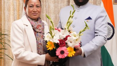 Cabinet Minister Mrs. Rekha Arya paying a courtesy call on the Governor.