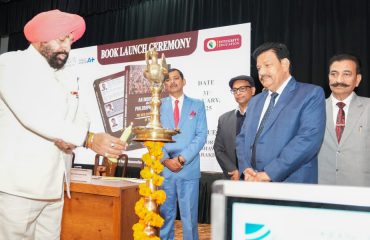 Governor inaugurating the programme organised by Uttaranchal University at Raj Bhawan.