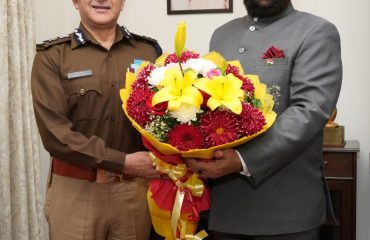 DGP Shri Deepam Seth paying a courtesy call on the Governor.