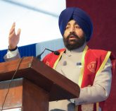 Governor addressing the first convocation of Sardar Bhagwan Singh University, Dehradun.;?>