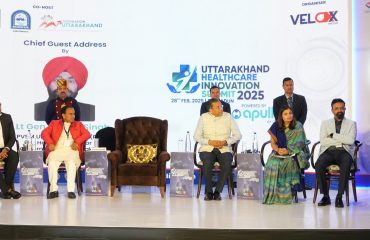 ’उत्तराखण्ड हेल्थकेयर इनोवेशन समिट’ के उद्घाटन सत्र को संबोधित करते हुए राज्यपाल।