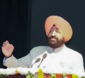 Governor addressing the closing ceremony of the two-day National Institutional Leadership Conclave-2025 organized at Doon University.;?>