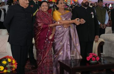 Governor unveiling AI based chatbot “Gargi Nari Shakti” on the occasion of International Women’s Day during Vasantotsav at Raj Bhawan.