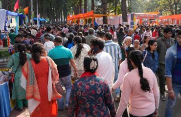 Crowd present on the occasion of Vasantotsav at Raj Bhawan.