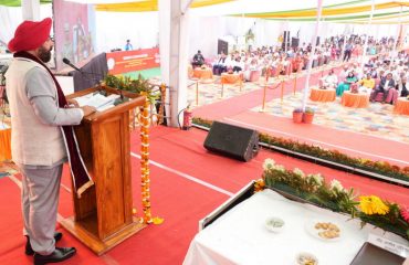 Governor addressing the 7th convocation of HNBU Medical Education University.