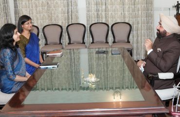 Trainee IAS officers of Uttarakhand cadre, Ms. Gauri Prabhat and Ms. Dikshita Joshi, paying a courtesy call on the Governor.