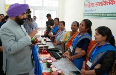 Governor observing the exhibition organised by women of self-help group at Gaura Devi Training Centre of Govind Ballabh Pant Agricultural and Technology University, Pantnagar.