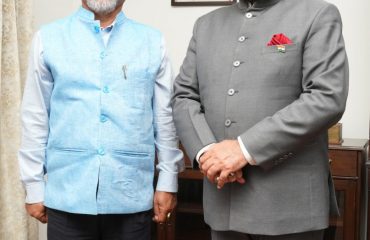 Managing Director of UPNL (Uttarakhand Ex-Serviceman Welfare Corporation) Brigadier J. N. S. Bisht (Retd.) paying a courtesy call on the Governor.