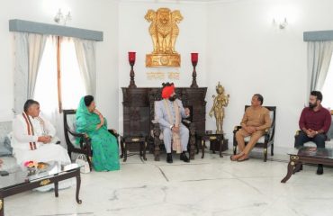 Governor interacting with the members of the First Sub-Committee of the Parliamentary Official Language Committee of the Ministry of Home Affairs, Government of India, at Raj Bhawan.