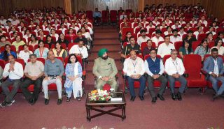 Governor participating in the seminar organized on financial awareness at Raj Bhawan.