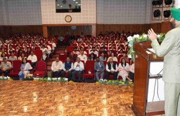 Governor addressing the seminar organized on financial awareness.