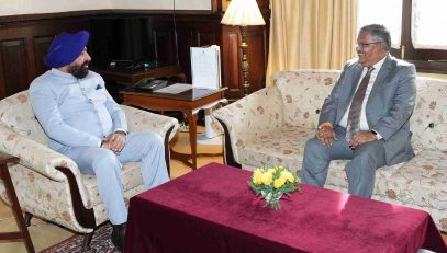 Chief Justice of Uttarakhand High Court, Justice Guhanathan Narender paying a courtesy call on the Governor.