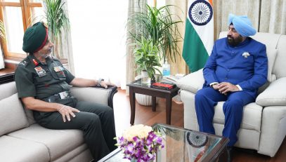 GOC Uttarakhand Sub Area Major General M.P.S Gill paying a courtesy call on the Governor.