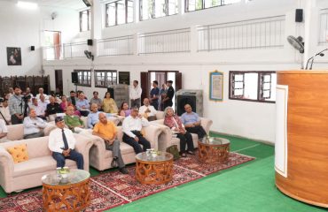 कैंब्रियन हॉल ऑडिटोरियम में ‘‘ब्रेकिंग द ग्लास सीलिंग’’ पुस्तक विमोचन कार्यक्रम को संबोधित करते हुए राज्यपाल लेफ्टिनेंट जनरल गुरमीत सिंह (से नि)।