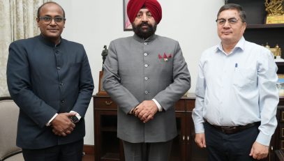 Secretary Cooperative Dr. B. V. R. C. Purushottam and Registrar Cooperative Dr. Meherban Singh Bisht paying courtesy visit to the Governor.