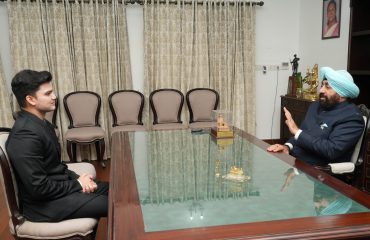 District Magistrate Rudraprayag Prateek Jain paying a courtesy visit to the Governor.