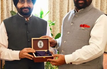 Election Commissioner, Election Commission of India, Dr. S.S. Sandhu paying courtesy call on the Governor.