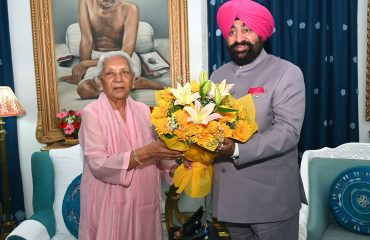 Governor Lt. Gen Gurmit Singh (Retd) paying a courtesy call on Governor of Uttar Pradesh Smt. Anandiben Patel at Raj Bhawan, Lucknow.