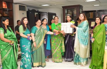 First Lady Smt. Gurmeet Kaur celebrating Hariyali Teej programme with women at Raj Bhawan.