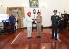 Governor honoring NCC cadets who conquered Mount Everest at a program organized at Raj Bhawan.;?>