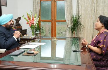 Income tax Director, paying a courtesy call on the Governor.
